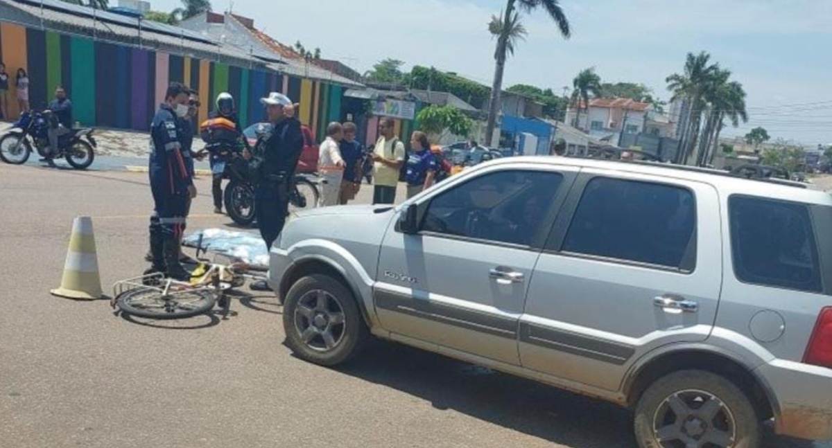 Idosa de 69 anos morre após carro avançar preferencial na capital