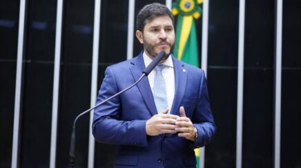 Maurício Carvalho defende investigação sobre Moraes e afirma que ninguém está acima da lei