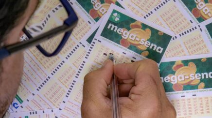 Mega-Sena sorteia nesta terça-feira prêmio estimado em R$ 32 milhões para apostas corretas