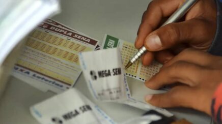 Mega-Sena sorteia prêmio acumulado de 102 milhões de reais nesta quinta-feira