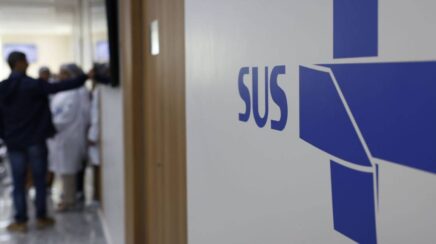 Ministério da Saúde planeja distribuir canetas emagrecedoras pelo SUS para pacientes com obesidade