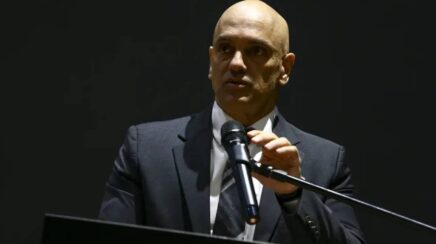 Ministro Alexandre de Moraes nega irregularidades e classifica relatório de investigações como ilegal
