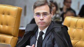 Ministro André Mendonça afirma que liberação de dados de Daniel Vorcaro tumultuaria julgamento no STF