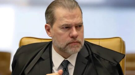 Ministro Dias Toffoli reestabelece propaganda eleitoral na internet e participação em debates do candidato Renan Santos