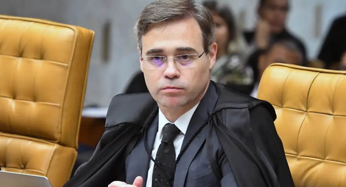 Ministro do STF André Mendonça emite nota oficial para esclarecer encontro com ex-banqueiro Daniel Vorcaro
