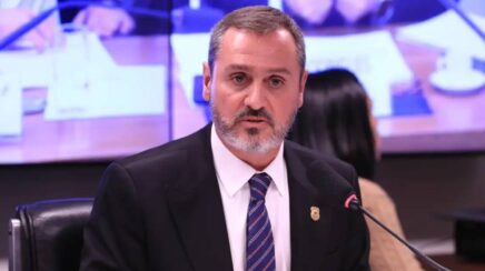 Ministro Flávio Dino determina a reintegração de Andrei Rodrigues ao cargo de diretor geral da Polícia Federal
