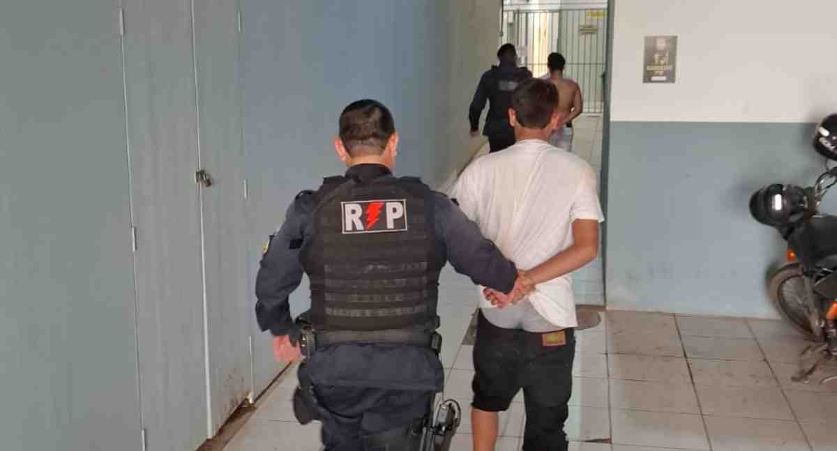 Moto furtada de residência é recuperada após fuga e apoio aéreo na BR-364