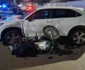 Colisão lateral entre carro e moto é registrada no cruzamento da Avenida Melvin Jones em RO