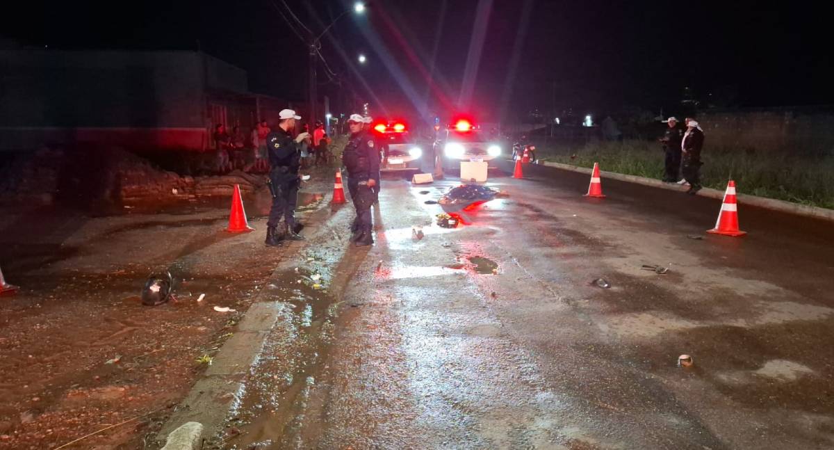 Motociclista de 32 anos morre após desviar de cavalos montados e ser atropelado na Zona Leste