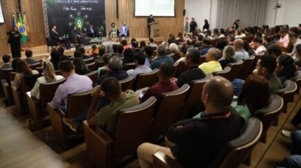 MPRO reúne especialistas para discutir resíduos sólidos, inclusão de catadores e redução de emissões