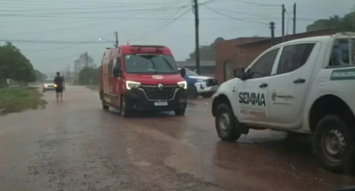 Mulher morre após desabamento de muro durante temporal em Guajará-Mirim