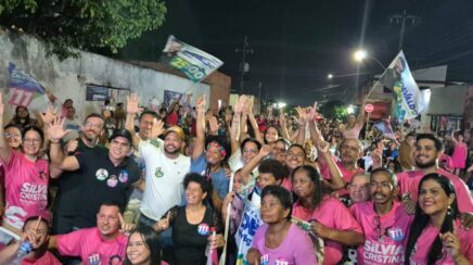 Multidão recebe Sílvia Cristina na Zona Sul da capital
