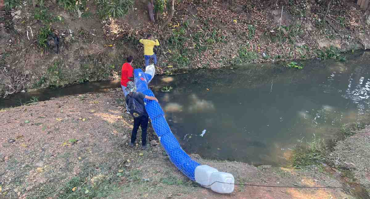 Nova ecobarreira é instalada no igarapé Belmont, em Porto Velho