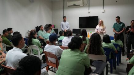 Pé na estrada: Ieda Chaves reforça campanha à reeleição com agenda política na região Central e fala de investimentos