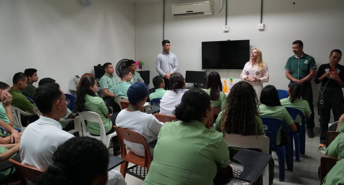 Pé na estrada: Ieda Chaves reforça campanha à reeleição com agenda política na região Central e fala de investimentos