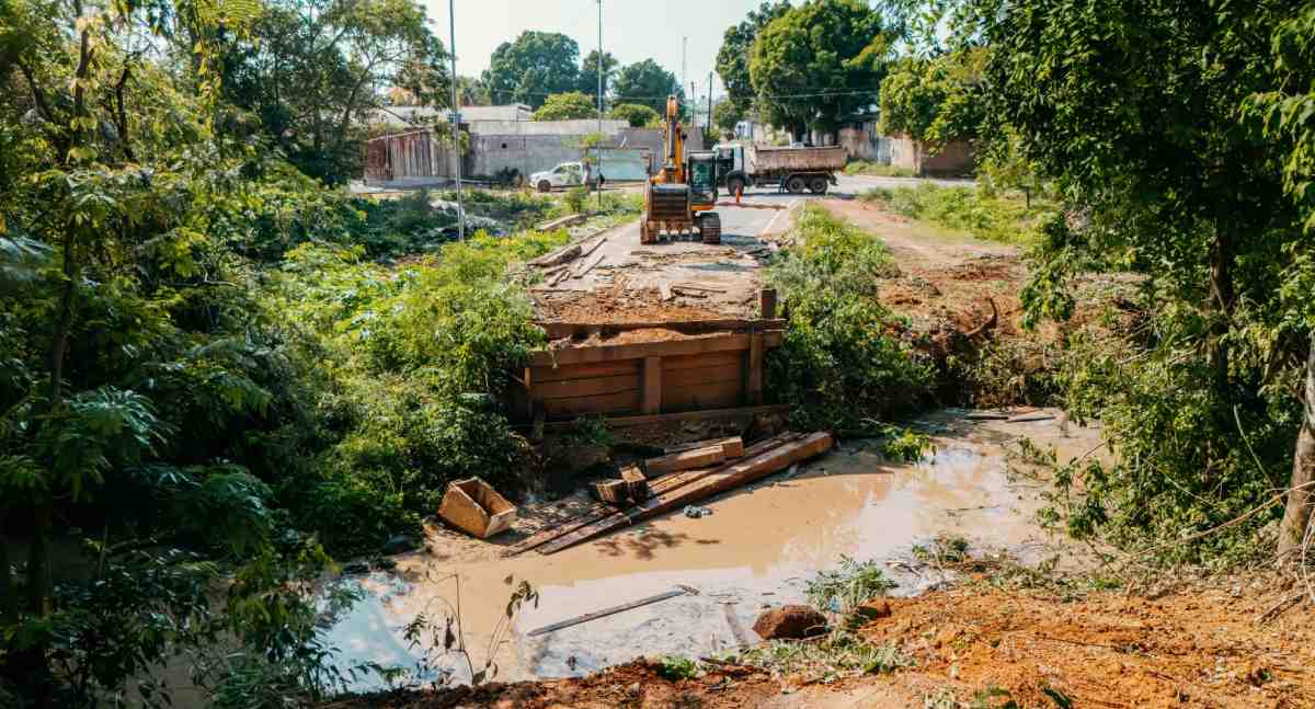 Prefeitura de Jaru constrói galeria de concreto no Jardim dos Estados