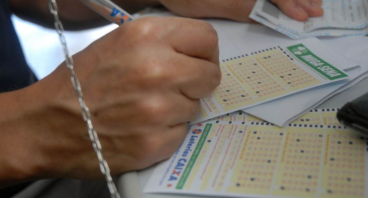 Prêmio da Mega-Sena acumula em R$ 41 milhões após sorteio sem ganhadores na faixa principal