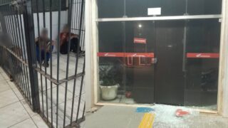 Tentativa de furto em concessionária termina com menores detidos na capital
