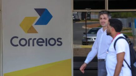 Tribunal Superior do Trabalho determina retorno de trabalhadores dos Correios e afasta abusividade de greve