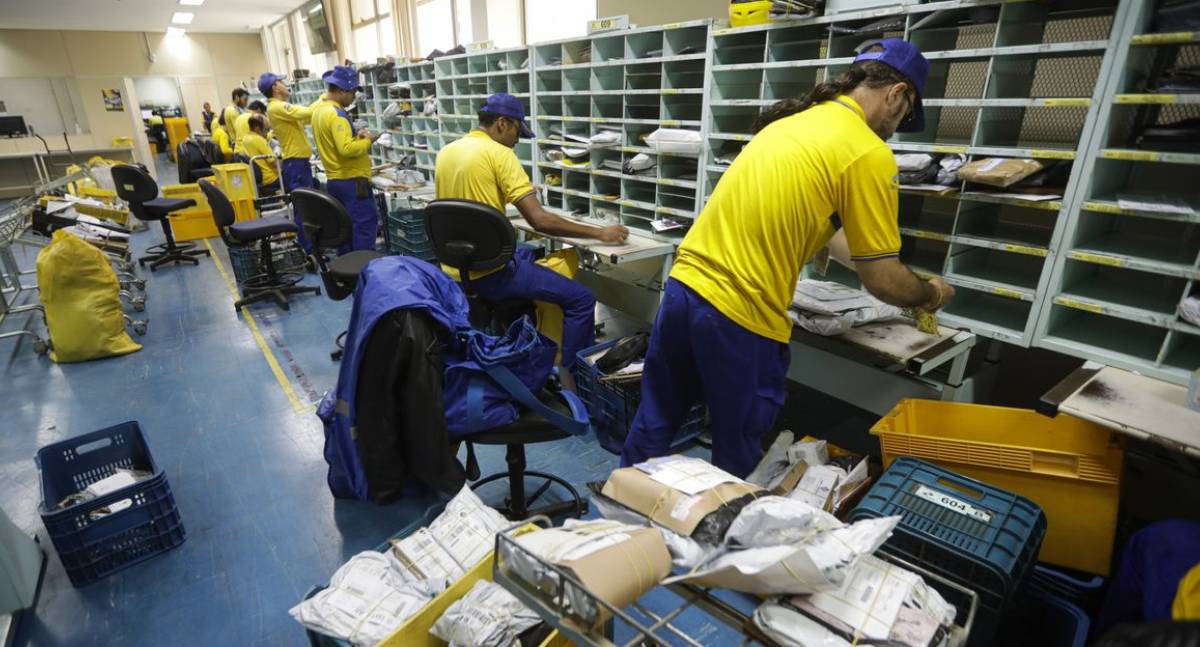 TST determina manutenção de 80% do efetivo dos Correios durante greve nacional da categoria