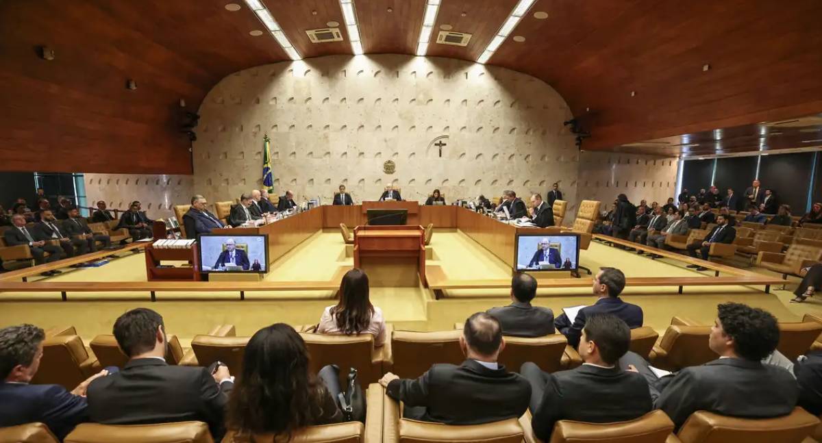 Zanin diz que não dá para investigar Moraes sem julgar atos de Mendonça