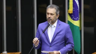 Elmano é reeleito governador do Ceará no 1º turno