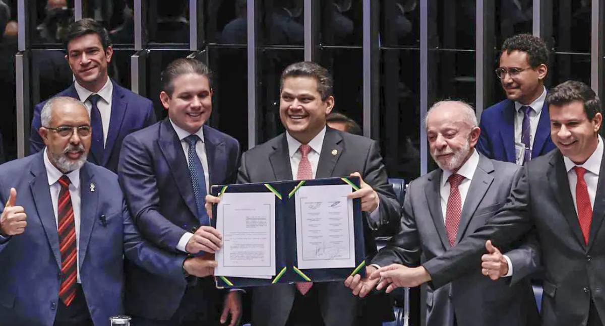 Emenda que acaba com a escala 6×1 deve começar a valer em até 60 dias