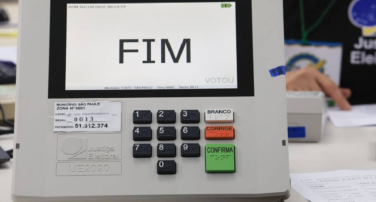 TSE registra 421 urnas substituídas nas primeiras horas de votação