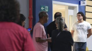 Eleitores têm até as 17h no horário de Brasília para votar nas Eleições 2026