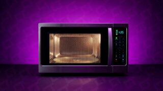 Ligar o micro-ondas vazio pode estragar o aparelho?