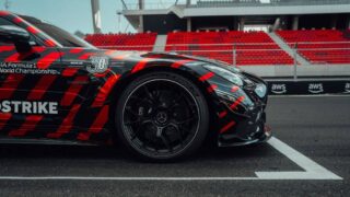 Pirelli cria P Zero R para novo Safety Car da Fórmula 1
