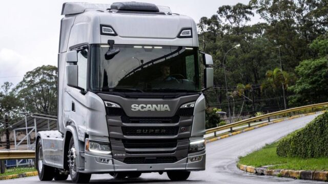 Scania Super 11 litros estreia no Brasil com até 430 cavalos
