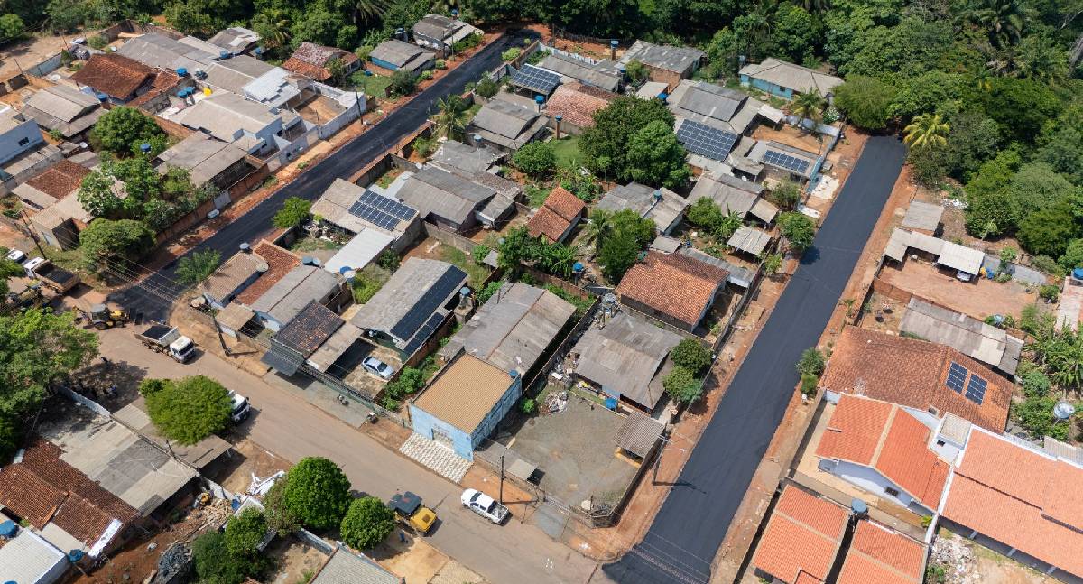 Prefeitura de Jaru conclui asfaltamento de ruas no Setor 06