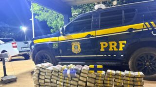 PRF apreende maconha e cocaína na BR-364; motorista sem CNH é preso por tráfico em Porto Velho