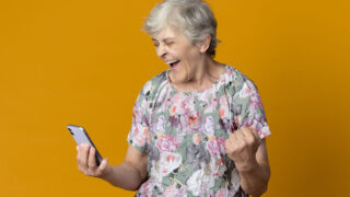 Aposentados voltam a ter 5% a mais de margem nos consignados
