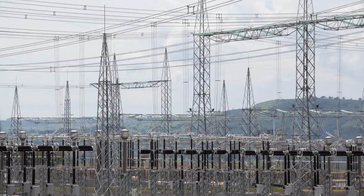 Aneel projeta três leilões de transmissão de energia para 2027 com investimentos superiores a R$ 50 bilhões