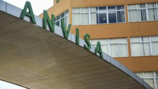 Anvisa suspende publicidade dos suplementos Glifit e Glicofit por propaganda enganosa na internet