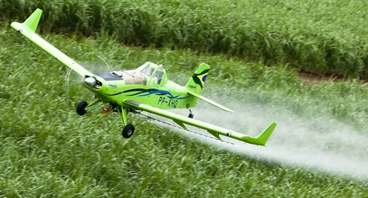 Brasil é o segundo maior importador de agrotóxicos proibidos na União Europeia, aponta relatório da Oxfam