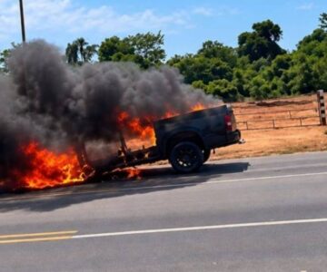 Caminhonete é destruída por incêndio durante teste mecânico em estrada de RO