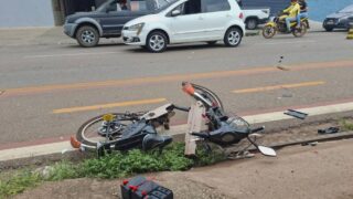 Ciclista de 27 anos fica ferido após colisão entre bicicleta elétrica e carro na zona Sul de Porto Velho