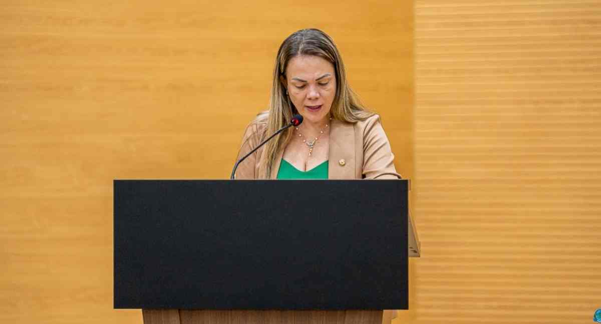 Cláudia de Jesus destina R$ 300 mil para compra de trator em Ouro Preto do Oeste