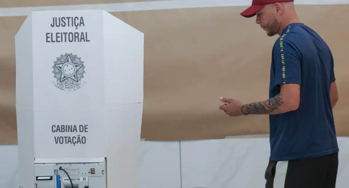 “Cola eleitoral” em papel é recomendada para evitar anulação de votos no segundo turno