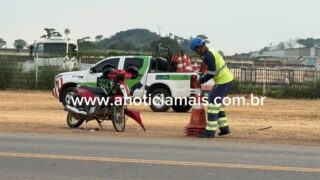 Colisão frontal entre duas motocicletas deixa três feridos na BR-364