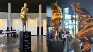 Arte ou provocação? Estátua dourada de Trump é exposta no Parlamento Europeu