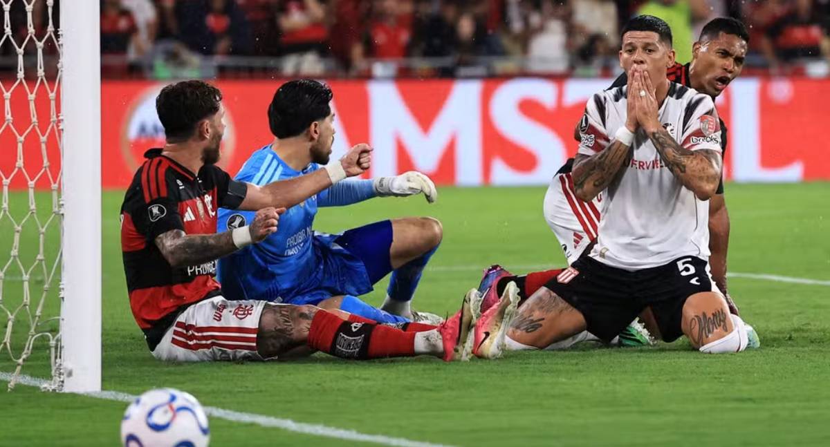 Conmebol nega recurso do Flamengo por escalação irregular e confirma Estudiantes na final da Libertadores