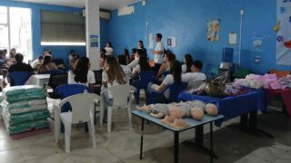 Cras Paulo Freire orienta famílias sobre cuidados no puerpério