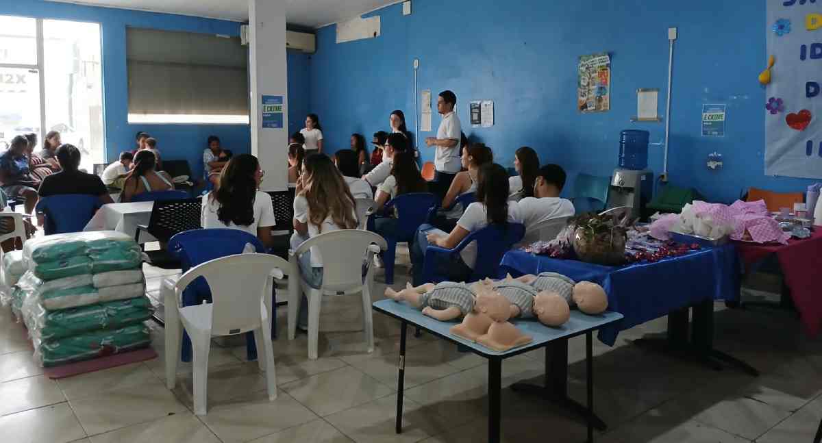 Cras Paulo Freire orienta famílias sobre cuidados no puerpério