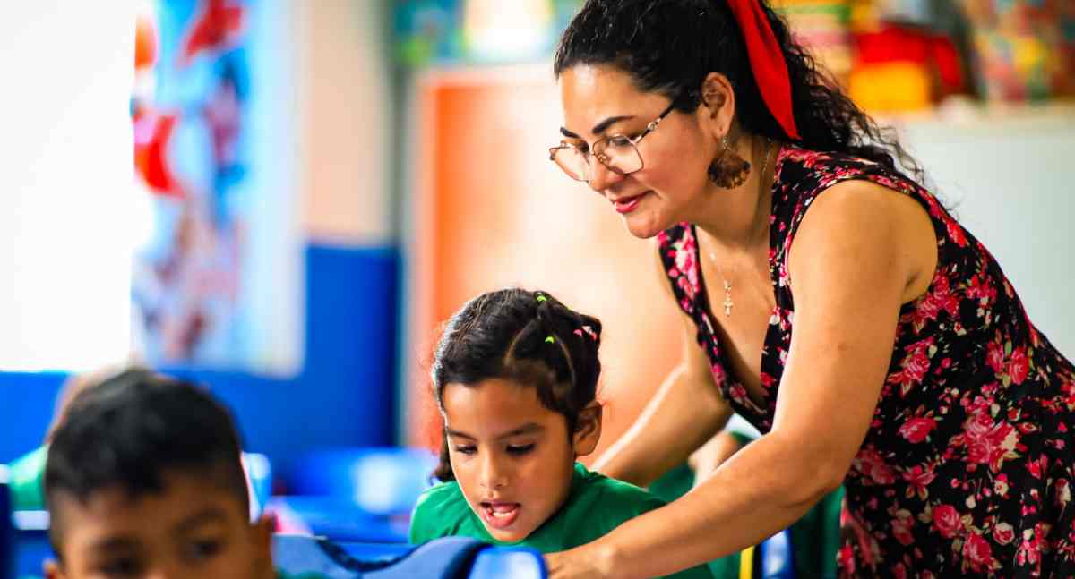 Dedicação e compromisso com o futuro marcam a missão de quase 3 mil educadores da rede municipal de PVH