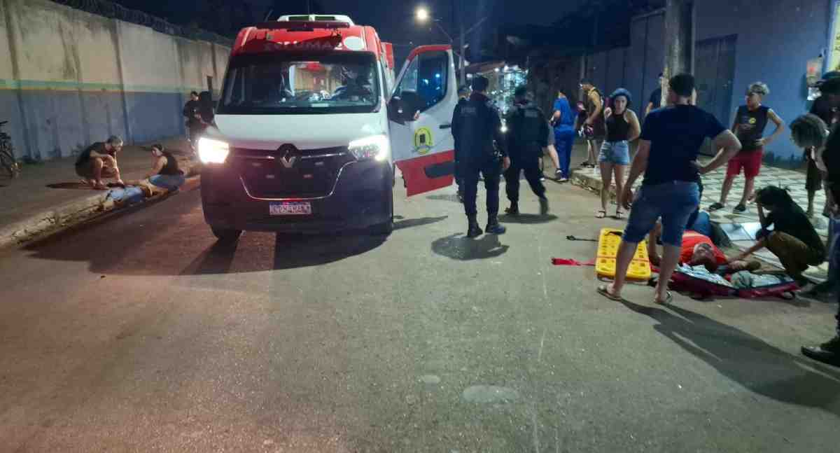 Duas motocicletas colidem e deixam vítimas em estado grave em Porto Velho