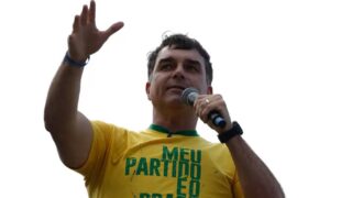 Empresário mexicano afirma que Flávio Bolsonaro chegou aos EUA em operação articulada por autoridade americana